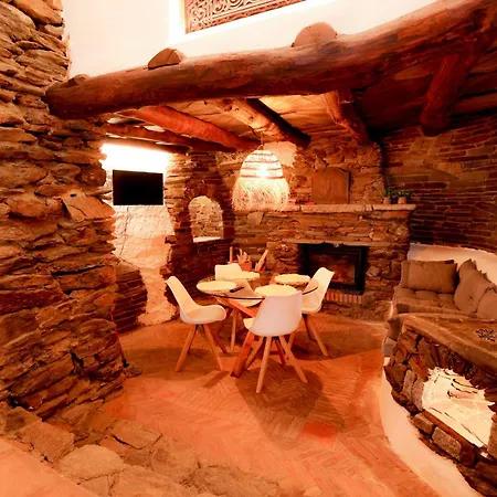 Casa De Titeres * Pitres